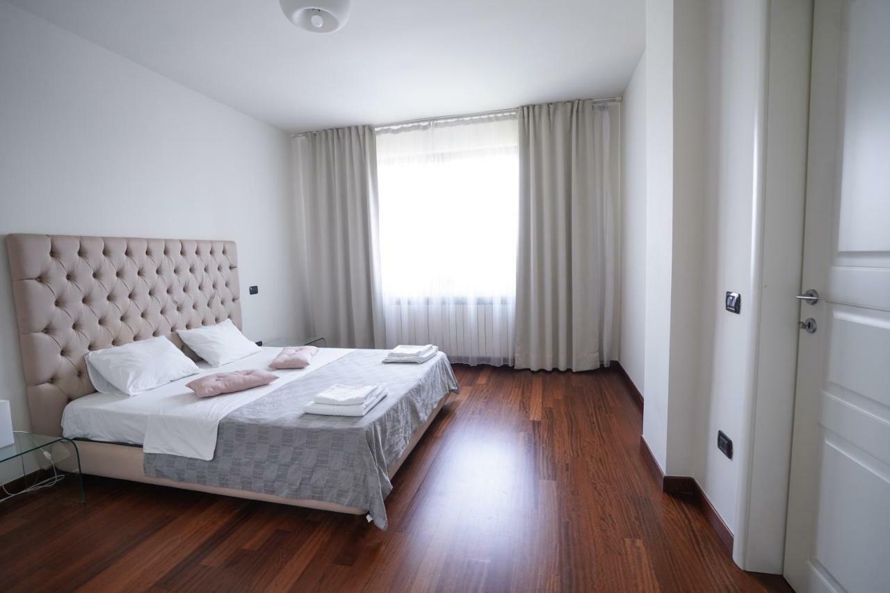 City Center Premium Apartments Букурещ Екстериор снимка
