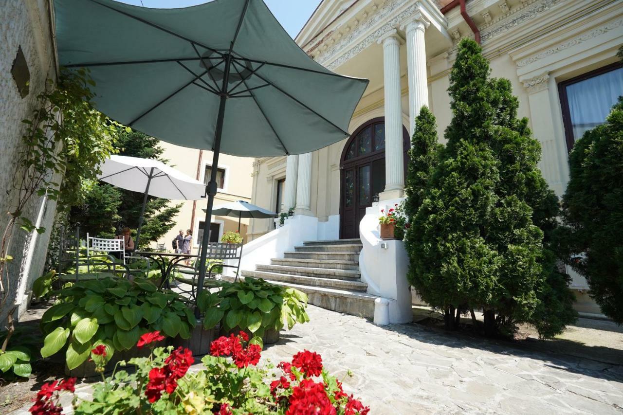 City Center Premium Apartments Букурещ Екстериор снимка